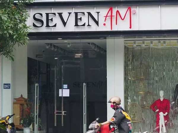 Sau bê bối cắt mác Trung Quốc gắn mác Việt, cửa hàng SEVEN.am Hà Nội đóng cửa im lìm