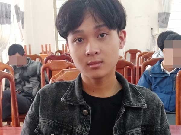 Bắt đối tượng giả vờ đi nhờ xe rồi cướp của người câm điếc