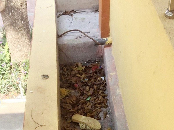Một học sinh lớp 7 bị thương nặng do ngã từ tầng 2 xuống sân trường