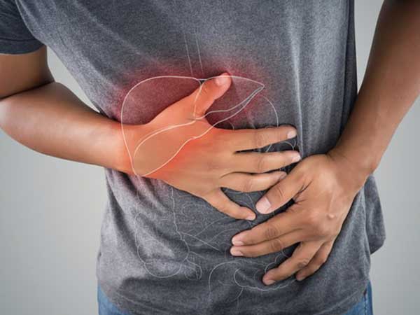 Hãy để ý: Nếu có dấu hiệu '3 đen 2 hôi' trên cơ thể thì có thể bạn đã mắc các bệnh về gan cần đi khám gấp