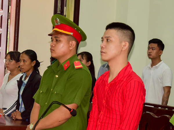 Kẻ 'ngáo đá' giết mẹ xin chết, toà chỉ cho chung thân
