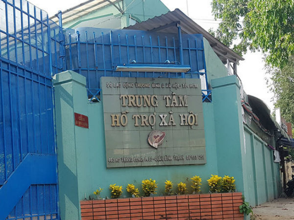 Trung tâm Hỗ trợ xã hội tạm đình chỉ công tác ông Nguyễn Tiến Dũng, sau khi bị tố cáo dâm ô với trẻ em