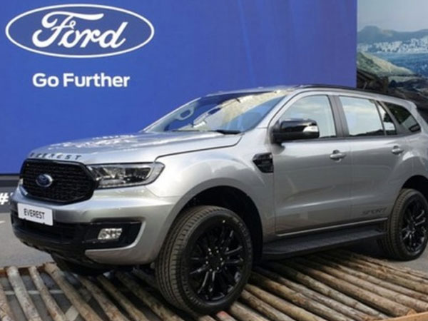 Ford Everest Sport mới sắp về Việt Nam giá 1 tỷ đồng