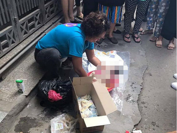 Nữ sinh mang bầu: Thiếu hiểu biết và quan hệ bừa bãi