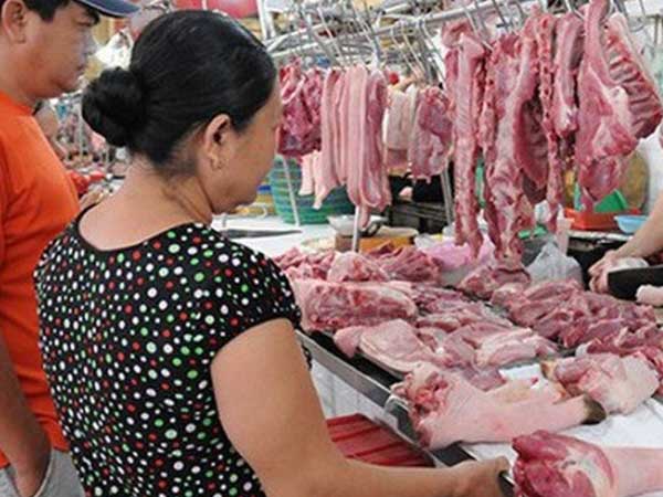 Giá thịt lợn tăng phi mã: Tiềm ẩn những nguy cơ