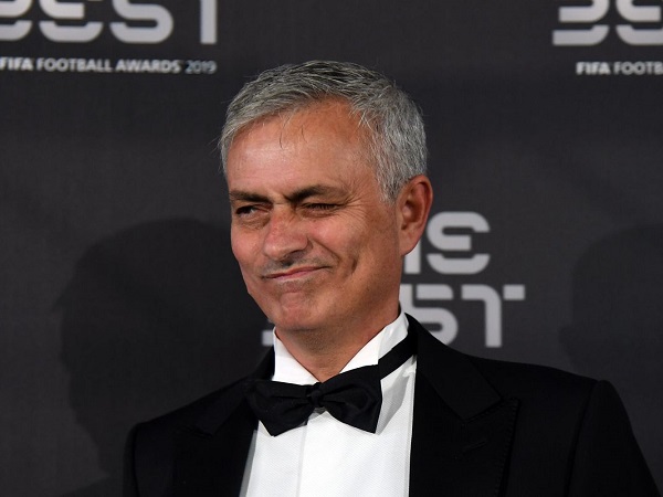 CHÍNH THỨC: Jose Mourinho trở thành tân HLV Tottenham
