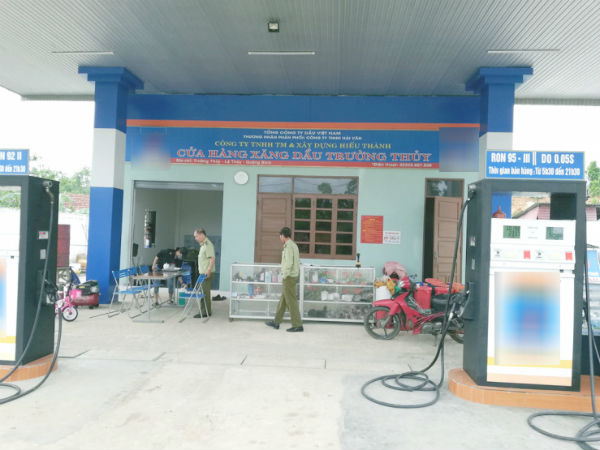 Bị phạt 50 triệu đồng vì bán xăng RON95III cao hơn giá quy định 1 đồng