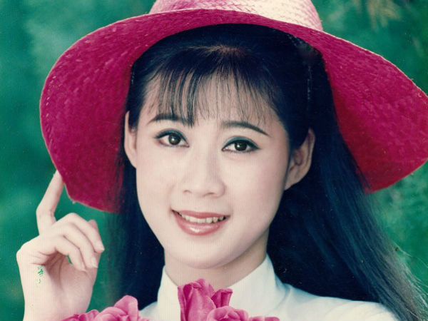 Nhan sắc một thời của Diễm Hương