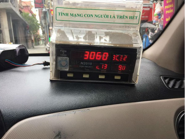 Đuổi việc tài xế taxi sau vụ 'chặt chém' khách Tây 3 triệu cho quãng đường 17km