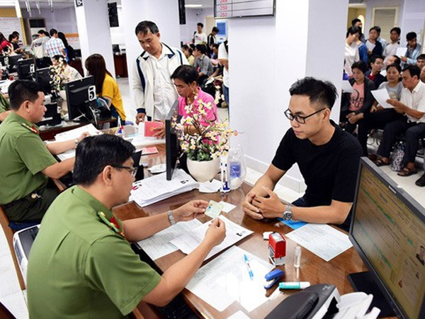 Từ 1/7/2020, bạn có thể làm hộ chiếu ở bất cứ đâu mà không phải về quê