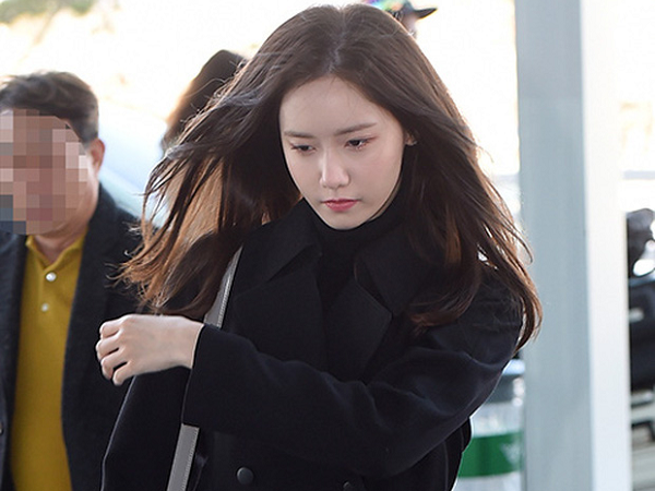 Dàn sao Hàn sang Hà Nội dự AAA: Yoona, Jang Dong Gun vừa khởi hành, không khí đau buồn bao trùm cả sân bay