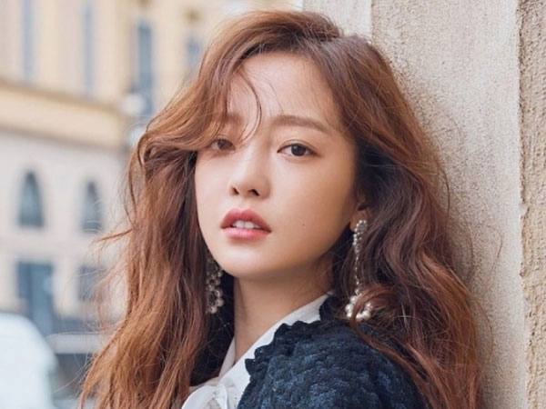 Cuộc sống địa ngục của Goo Hara: Trượt dốc vì yêu sai người, bị đánh đập, trầm cảm rồi tự tử