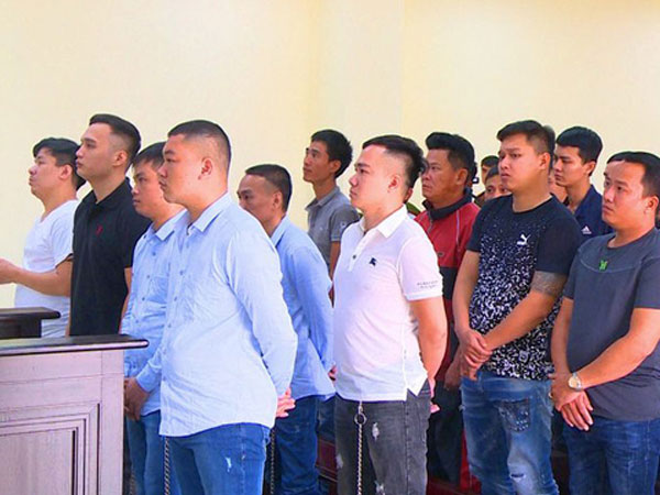 Vì sao tạm hoãn phiên tòa xét xử băng nhóm tín dụng đen xuyên quốc gia cực khủng?