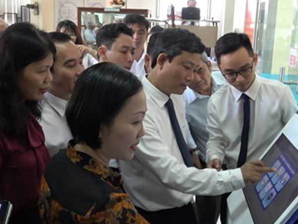 'Chế độ biên chế suốt đời' chỉ còn được áp dụng với 03 trường hợp