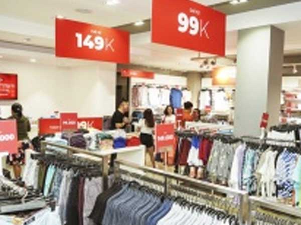 Thấy gì khi hàng giảm giá dịp Black Friday?