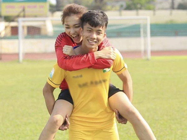 Bị nghi cãi nhau gay gắt với Văn Đức hậu đường ai nấy đi, Ngọc Nữ chính thức lên tiếng