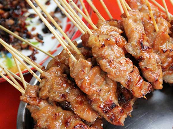 Món ăn khoái khẩu 'thịt xiên nướng' siêu hút khách vào ngày lạnh: Ham đến mấy cũng chẳng nên ăn nhiều vì những lý do kinh hãi này!