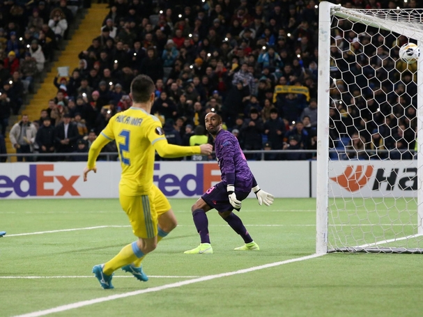 Man United thua sốc đội bóng Kazakhstan ở Europa League