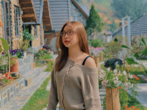 Khoảnh khắc lầy lội của 'tình cũ' Quang Hải khiến dân mạng tranh cãi