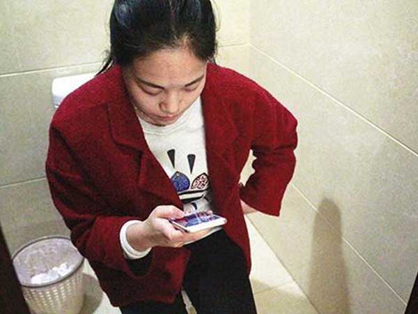 Phụ nữ đi tiểu vào buổi sáng nếu có đủ 3 dấu hiệu này chứng tỏ tử cung vô cùng khỏe mạnh