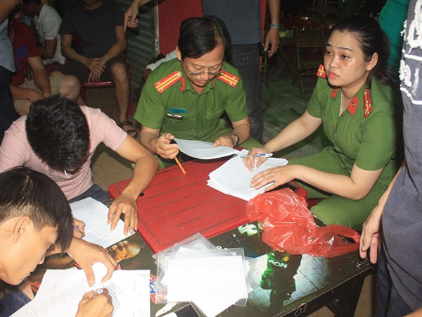 Gần 90 ngày ròng rã triệt phá đường dây cá độ bóng đá gần 200 tỉ đồng ở Nghệ An