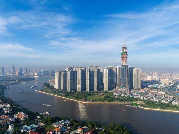 Thị trường bất động sản đang 'lạnh', cổ phiếu vẫn tăng mạnh