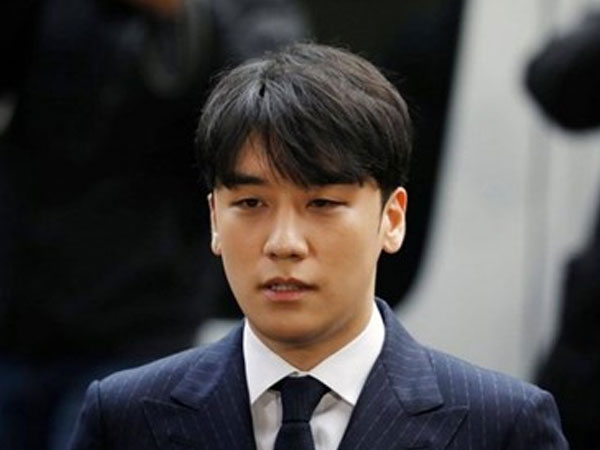 Hashtag 'Lời xin lỗi dành cho Seungri' lên top 1 thế giới sau khi KBS công bố loạt tin nhắn trong chat room tình dục của Jung Joon Young