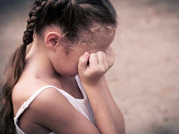 Bé gái 3 tuổi đã có 'đèn đỏ' chỉ vì mẹ chăm bồi bổ cho con bằng loại thực phẩm mà nhà nào cũng có 1 lọ