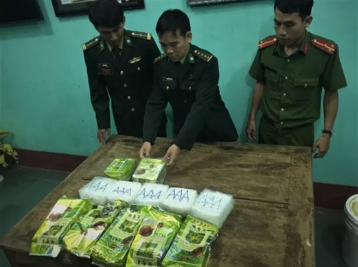 Đã có kết quả giám định 7 gói in chữ Trung Quốc dạt vào bờ biển Quảng Trị