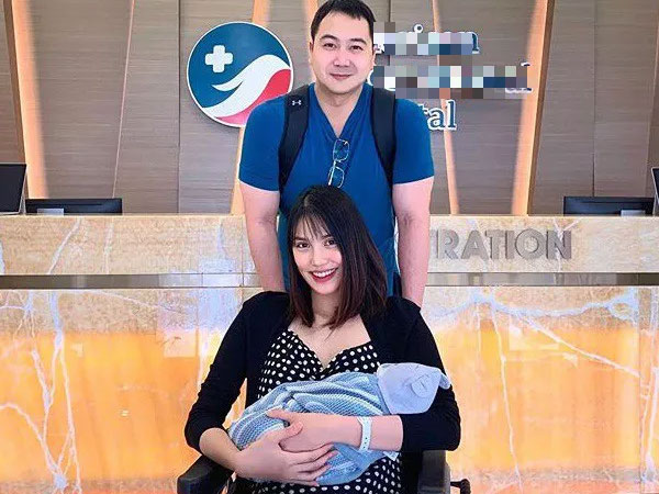 Con trai vô cùng kháu khỉnh của Lan Khuê và chồng đại gia lần đầu lộ cận mặt