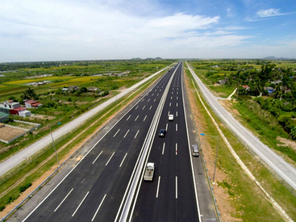 Xây dựng cao tốc Tuyên Quang - Phú Thọ kết nối với cao tốc Nội Bài - Lào Cai