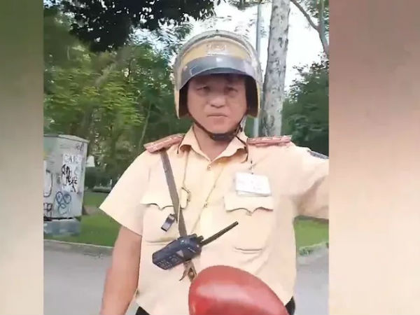 Công an TP.HCM nói gì về vụ CSGT lớn tiếng chửi tục với người tham gia giao thông?