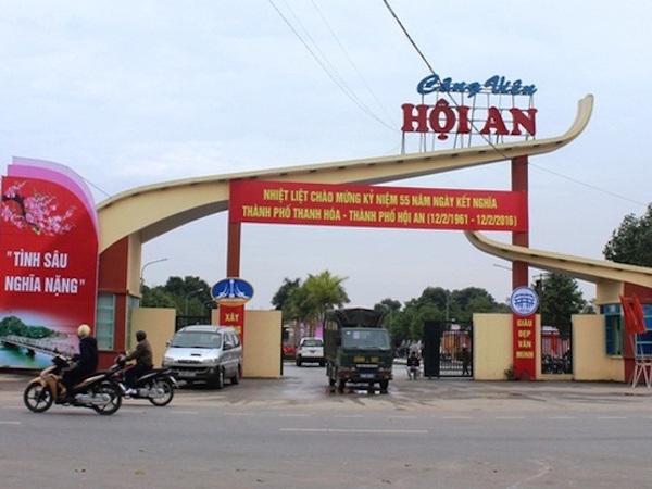 Diễn tập đồng diễn ở công viên, nam sinh lớp 10 bất ngờ bị đâm tử vong