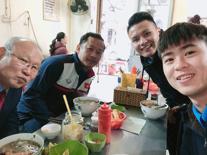 Bật mí những món ăn của Việt Nam khiến thầy Park 'mê mẩn'