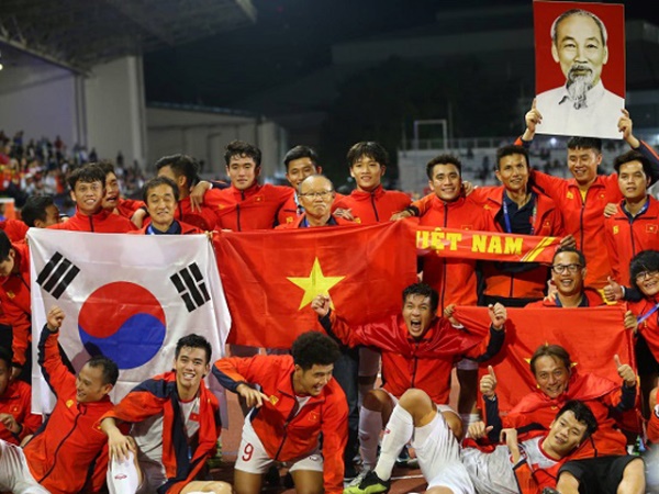 Tuyển thủ U22 Việt Nam làm gì sau khi giành Huy chương Vàng lịch sử SEA Games 30?