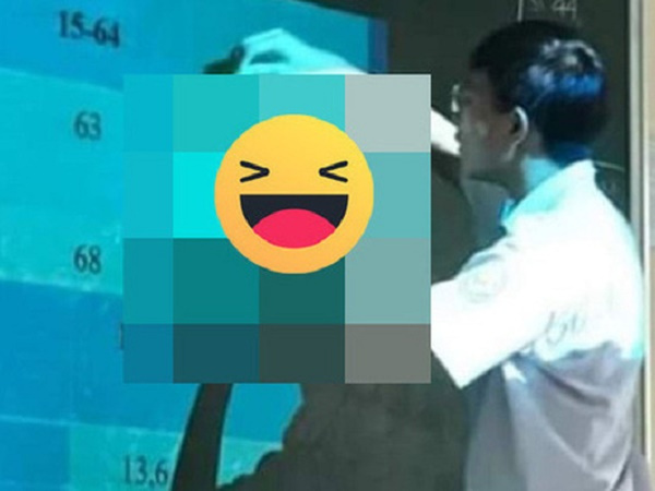 Đang cần vẽ hình tròn mà quên mất dụng cụ, thầy giáo trẻ dận dụng một vật có sẵn khiến cả lớp phải bịt mũi tranh nhau chụp ảnh