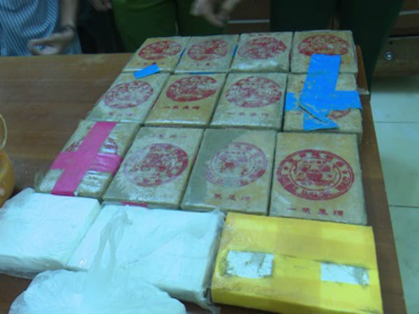 Vì sao Quảng Nam khởi tố vụ 26 bánh heroin dạt biển?