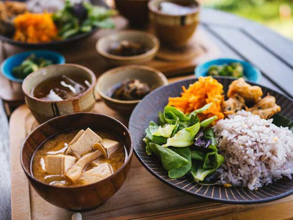 Nếu có thói quen ăn uống kiểu này chắc chắn bạn sẽ luôn tràn đầy năng lượng và sống thọ hơn
