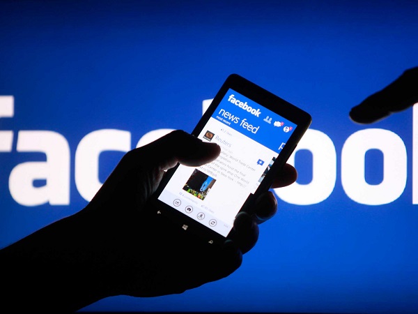Facebook thu thập thói quen mua sắm của người dùng