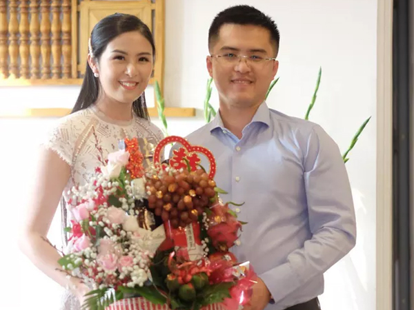 Hoa hậu Ngọc Hân đã bí mật làm lễ dạm ngõ?