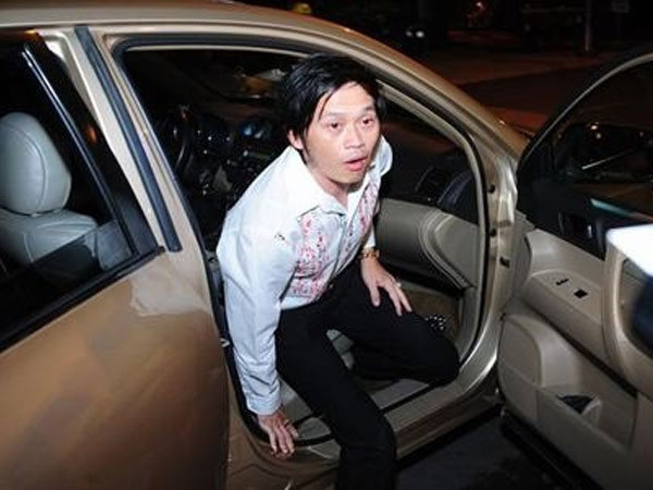 Chơi kim cương, trầm hương, đại gia showbiz Hoài Linh giàu khủng khiếp cỡ nào?