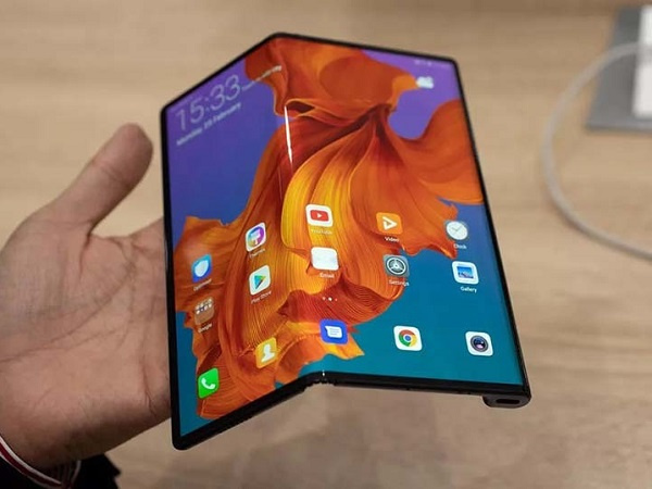 Huawei Mate X 'cháy hàng' chỉ sau 1 phút