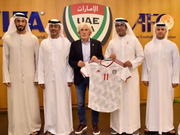 Đối thủ của ĐT Việt Nam tại vòng loại World Cup 2022 có thuyền trưởng mới