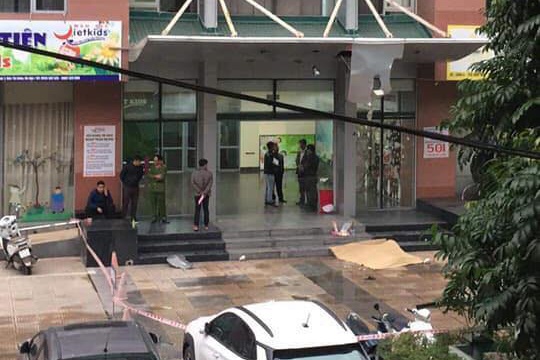 Hà Nội: Rơi từ tầng 19, một phụ nữ tử vong