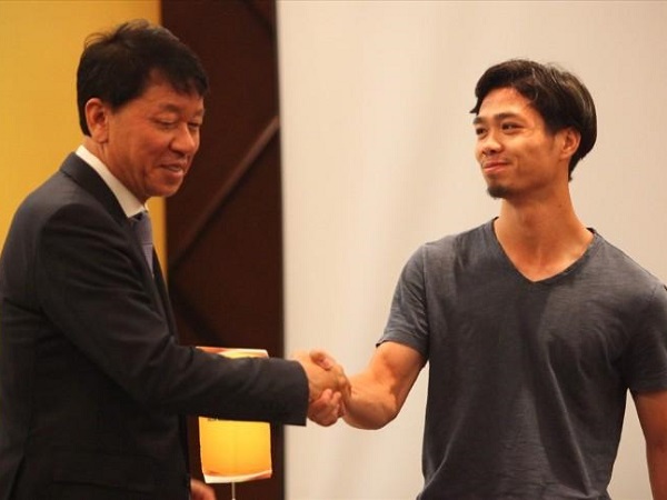 HLV Chung Hae-soung: 'Công Phượng, Tiến Dũng sẽ không được hưởng đặc ân tại TP.HCM'