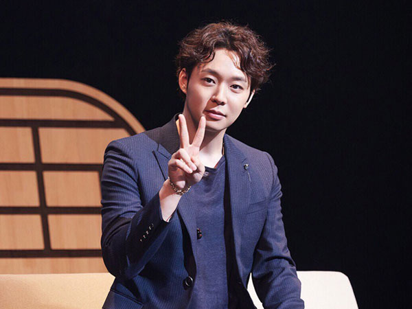 Giữa lúc đang chịu án treo vì sử dụng ma túy, Park Yoochun gây phẫn nộ khi ngang nhiên tổ chức fanmeeting với mức giá 'trên trời'