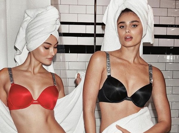 Loạt thiên thần Victoria's Secret diện bikini khoe body 'nóng bỏng' đón Giáng sinh