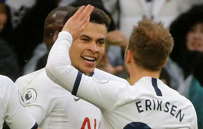 Kane và Alli ghi bàn, Tottenham ngược dòng thắng Brighton