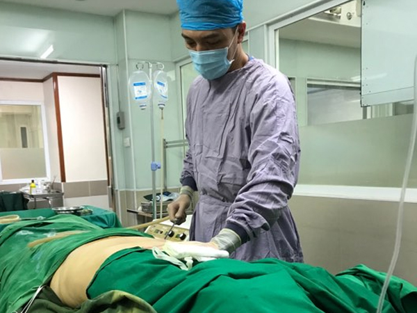 Hút mỡ bụng tử vong: Bác sĩ khẳng định thẩm mỹ viện không được làm điều này!