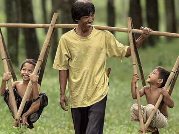 Câu chuyện ấm lòng ngày se lạnh: 'Bố có thể làm nhiều nghề nhưng tình thương dành cho con luôn là duy nhất!', mọi bậc cha mẹ nên đọc